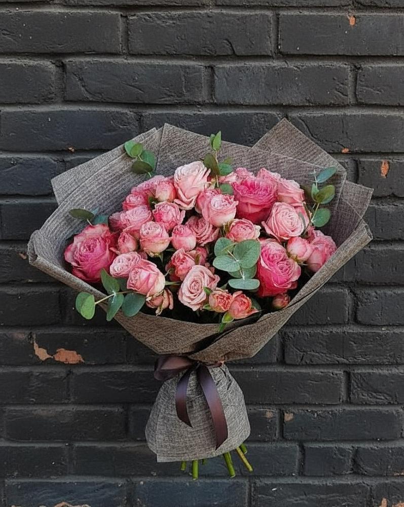 Букет цветов из: Розы в Зелёную Поляну