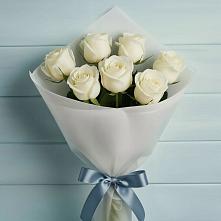 Букет 7 Белых роз Эдлесс Лав в Зелёную Поляну