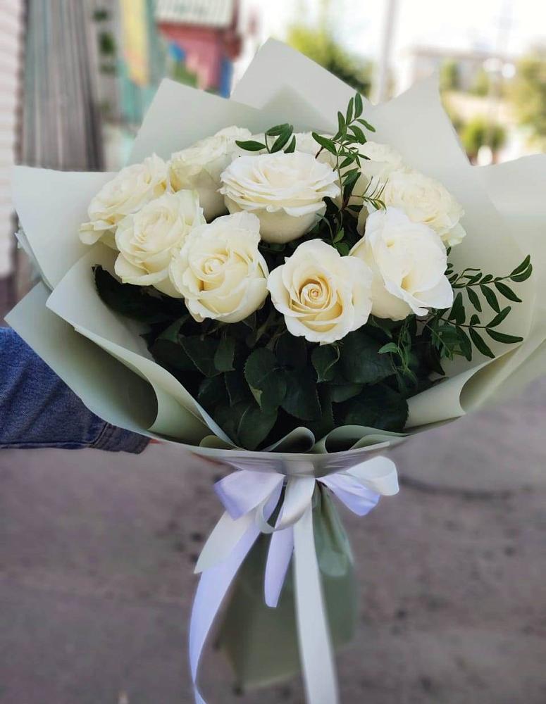 Букет Белые розы Проуд в Зелёную Поляну
