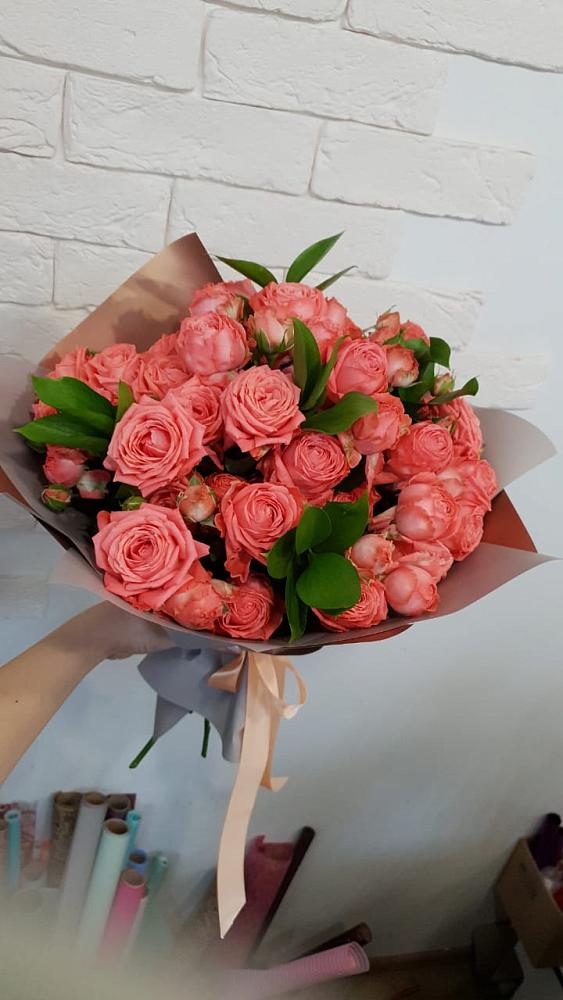 Букет цветов из: Розы в Зелёную Поляну