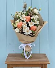 Букет цветов из:  Альстромерии, Лизиантусы, Розы и Хризантемы #REPLACE_PRED# Зелёную Поляну