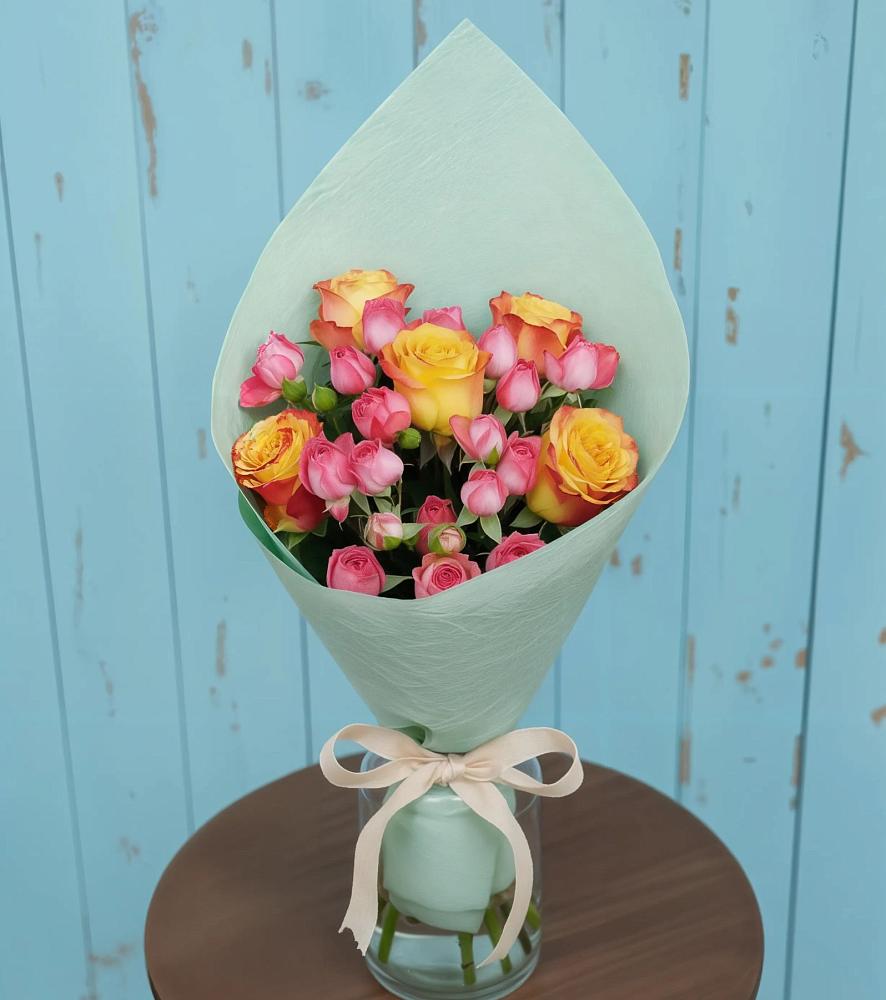 Букет цветов из: Розы в Зелёную Поляну