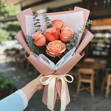 Букет цветов из:  Розы #REPLACE_PRED# Зелёную Поляну