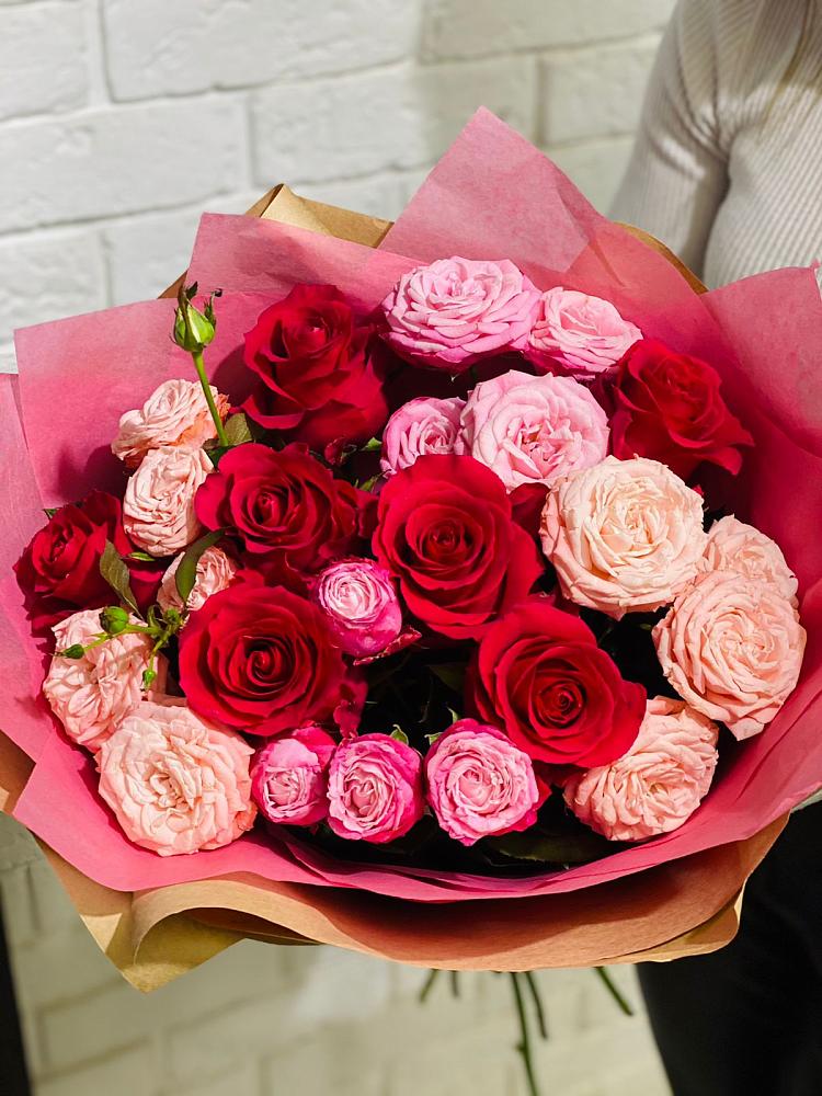 Букет цветов из: Розы в Зелёную Поляну