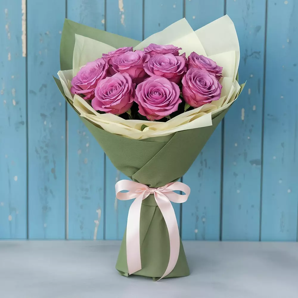 Букет Розы Фёрст Леди в Зелёную Поляну