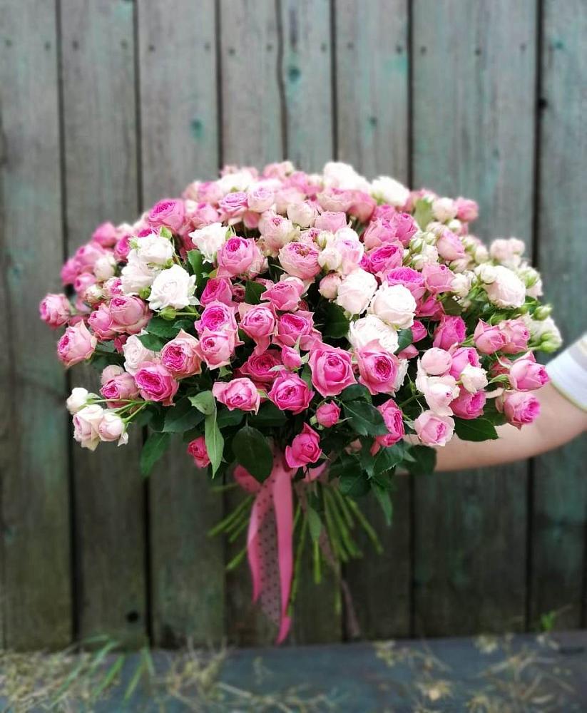 Букет Розовые кустовые розы Натали и Лав Лидия в Зелёную Поляну