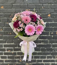 Букет цветов из:  Герберы и Хризантемы #REPLACE_PRED# Зелёную Поляну