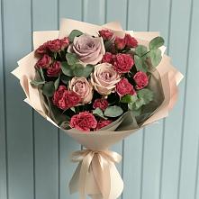 Букет цветов из:  Гвоздики и Розы #REPLACE_PRED# Зелёную Поляну
