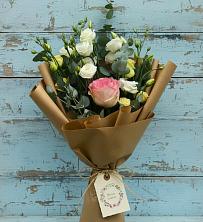 Букет цветов из:  Розы и Лизиантусы в Зелёную Поляну