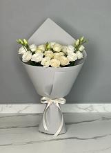 Букет цветов из:  Розы и Лизиантусы в Зелёную Поляну